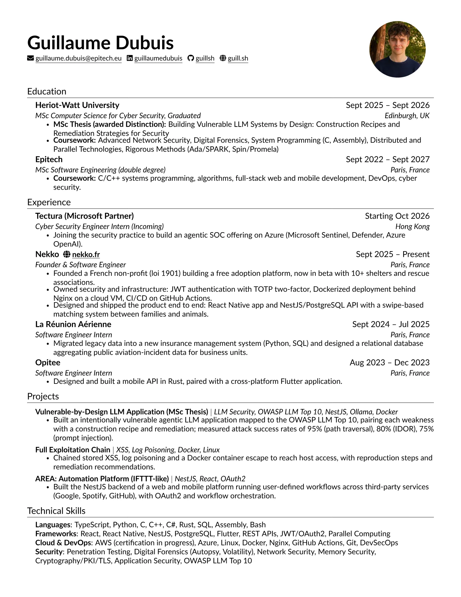 First page of Guillaume Dubuis's CV